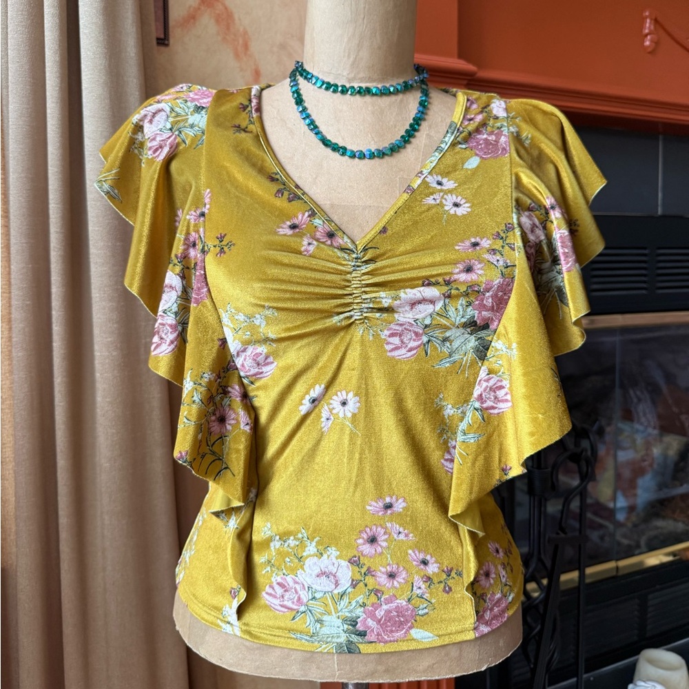 NWOT Stradivarius velvet flutter ruffle Whimsigoth fairy coquette Size S